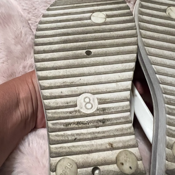 Barely worn pale pink flamingo sandals. - Picture 5 of 5